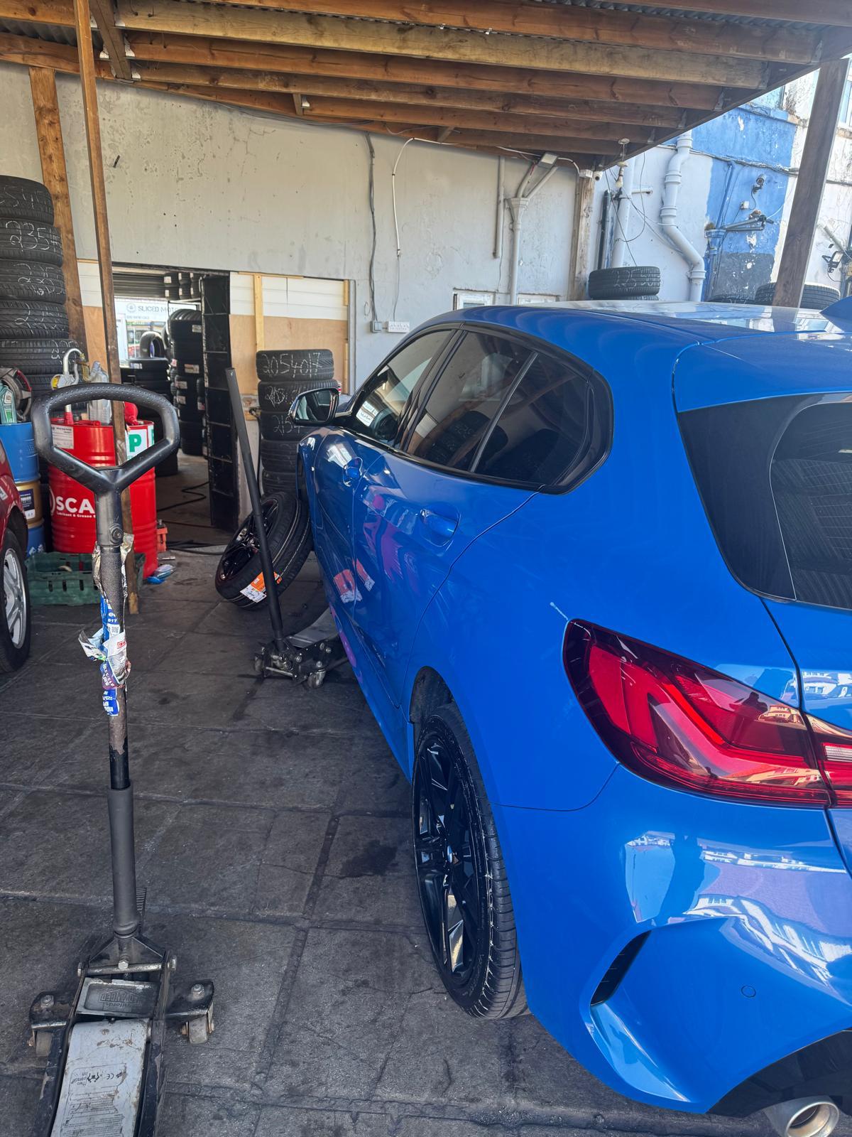 AK Fast Fit Tyres workshop 6
